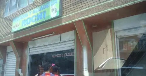 FRUTERIA Y HELADERIA ROCHI FRUTERIA Y HELADERIA ROCHI